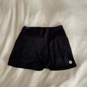 Vuori Womens Black Athletic Shorts